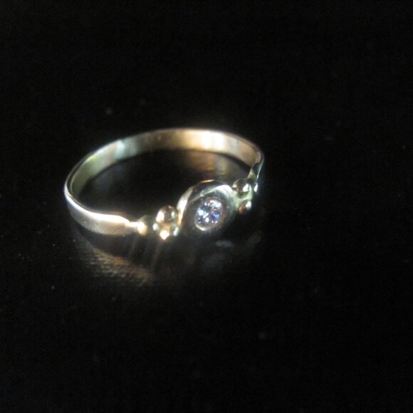 14K yellow gold ring set with 0.10ct diamond. Handmade UNIQUE Engagement ring - Picture 3 of 14